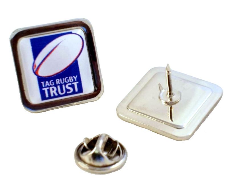 Superior Badge 16mm square silv clutch and printed dome